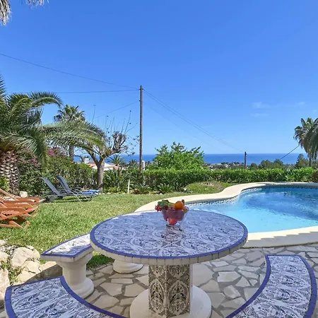 Villa Lau By Aguilarent