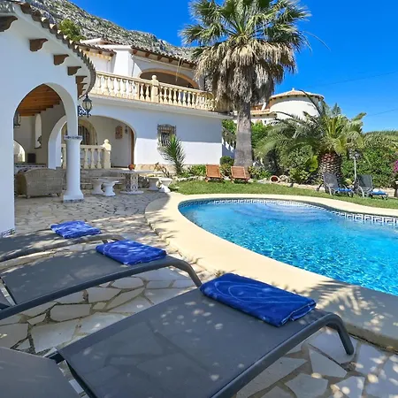 Villa Lau By Aguilarent