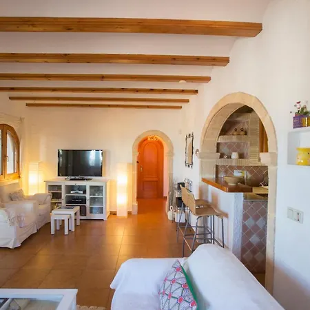 Lau Villa *