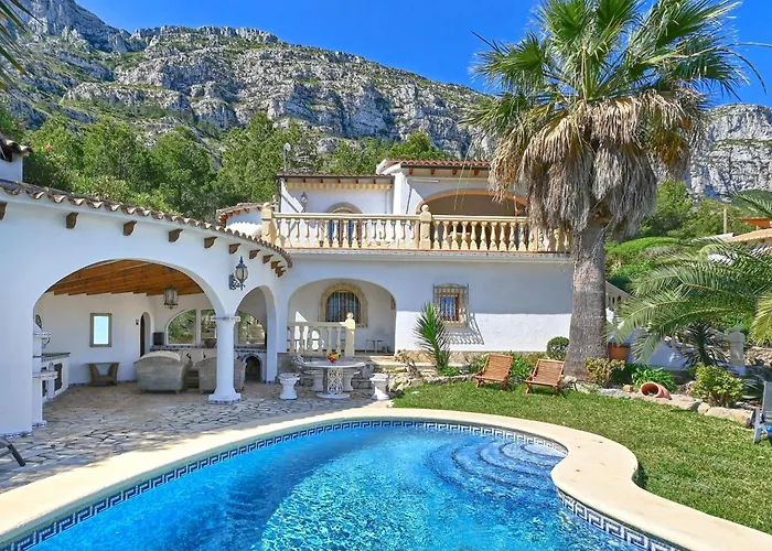 Lau By Aguilarent Villa