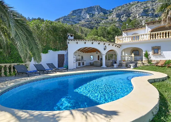 Lau By Aguilarent Villa