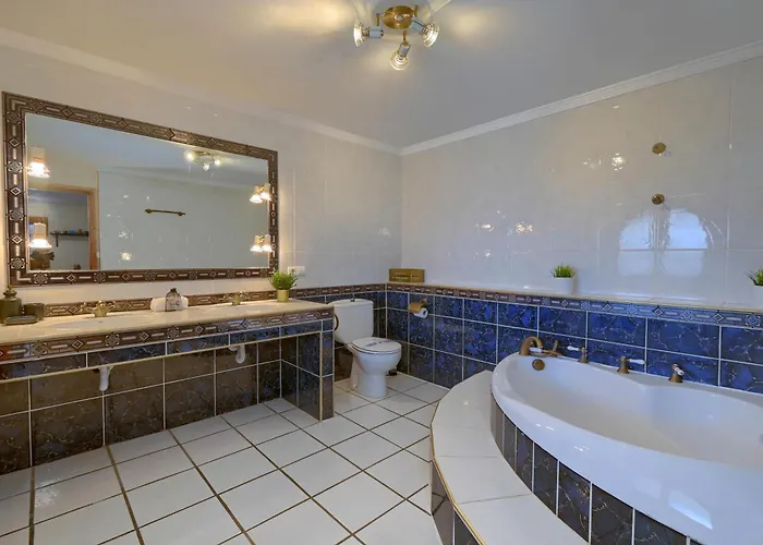 Lau By Aguilarent 别墅 *